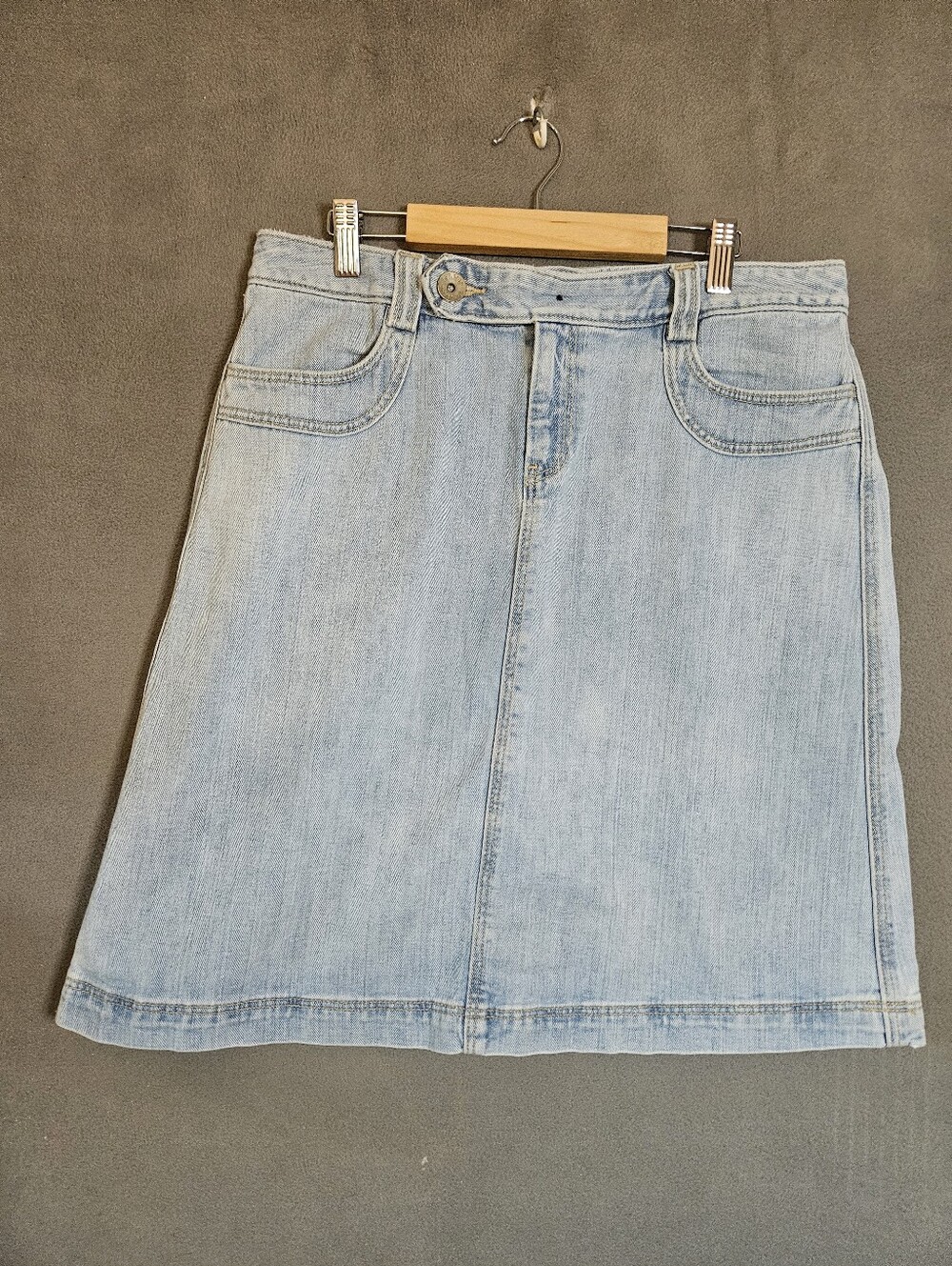 Gap Vintage 90s Womens 8 Jean Midi Skirt Light Blue Button Pockets Denium Retro